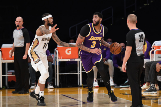  詹姆斯轰三双领衔湖人逆转勇士夺连胜